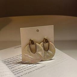Vintage Elegance Portrait Earrings