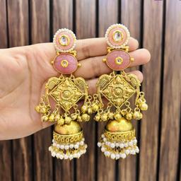 Gulabi Chandbali